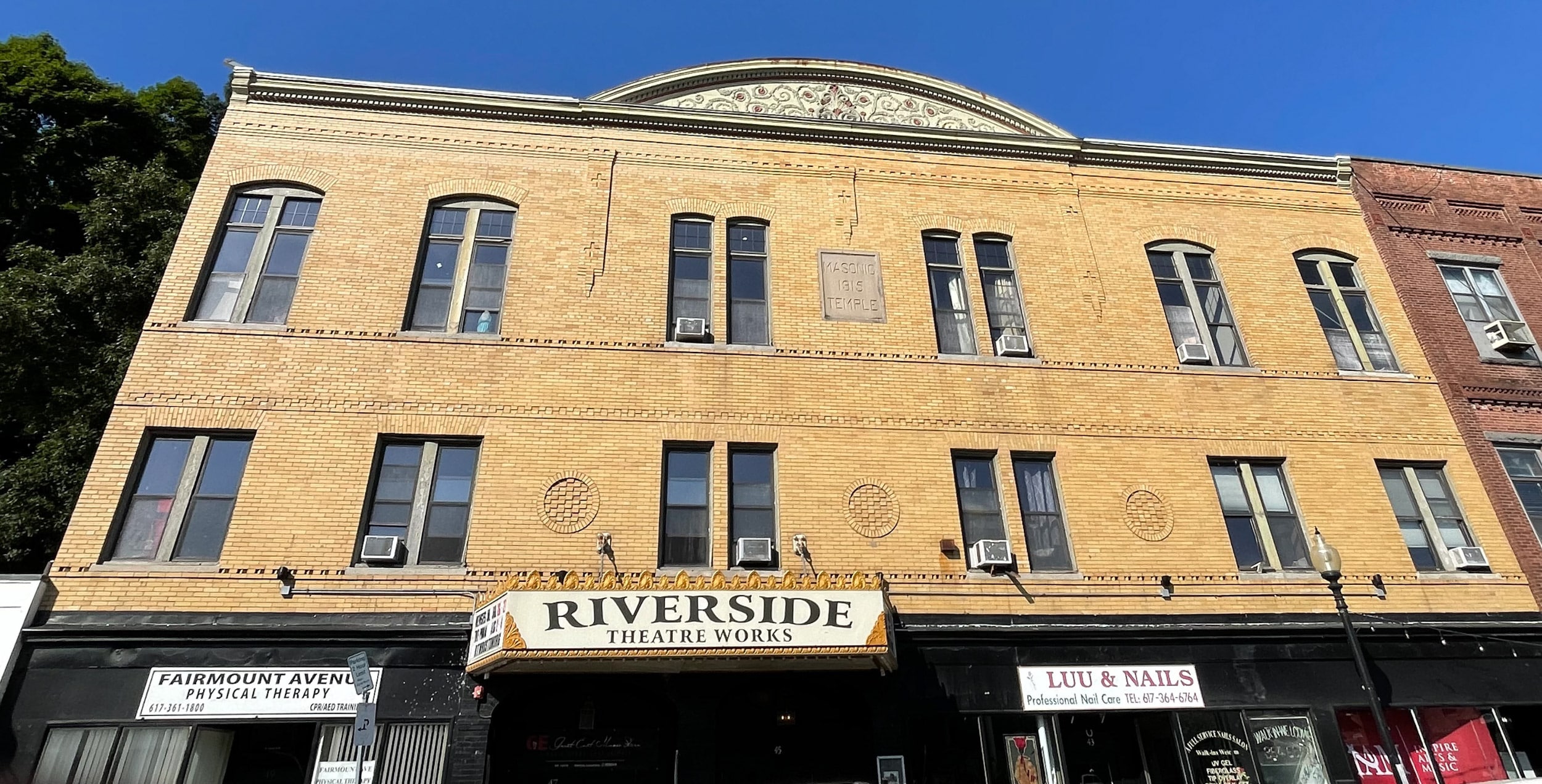 Riverside Theatre