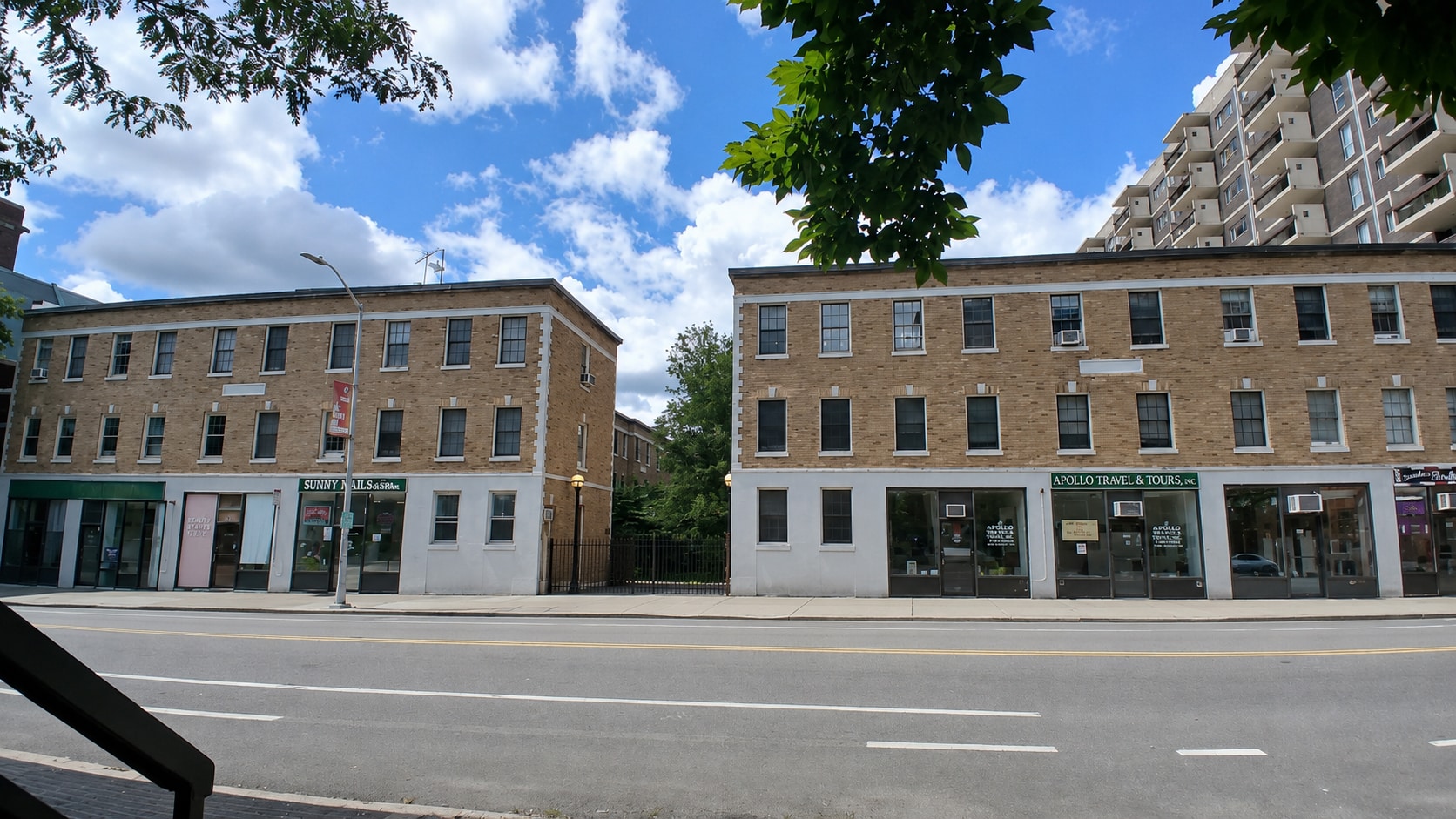 Cambridge Courtyard Condominiums